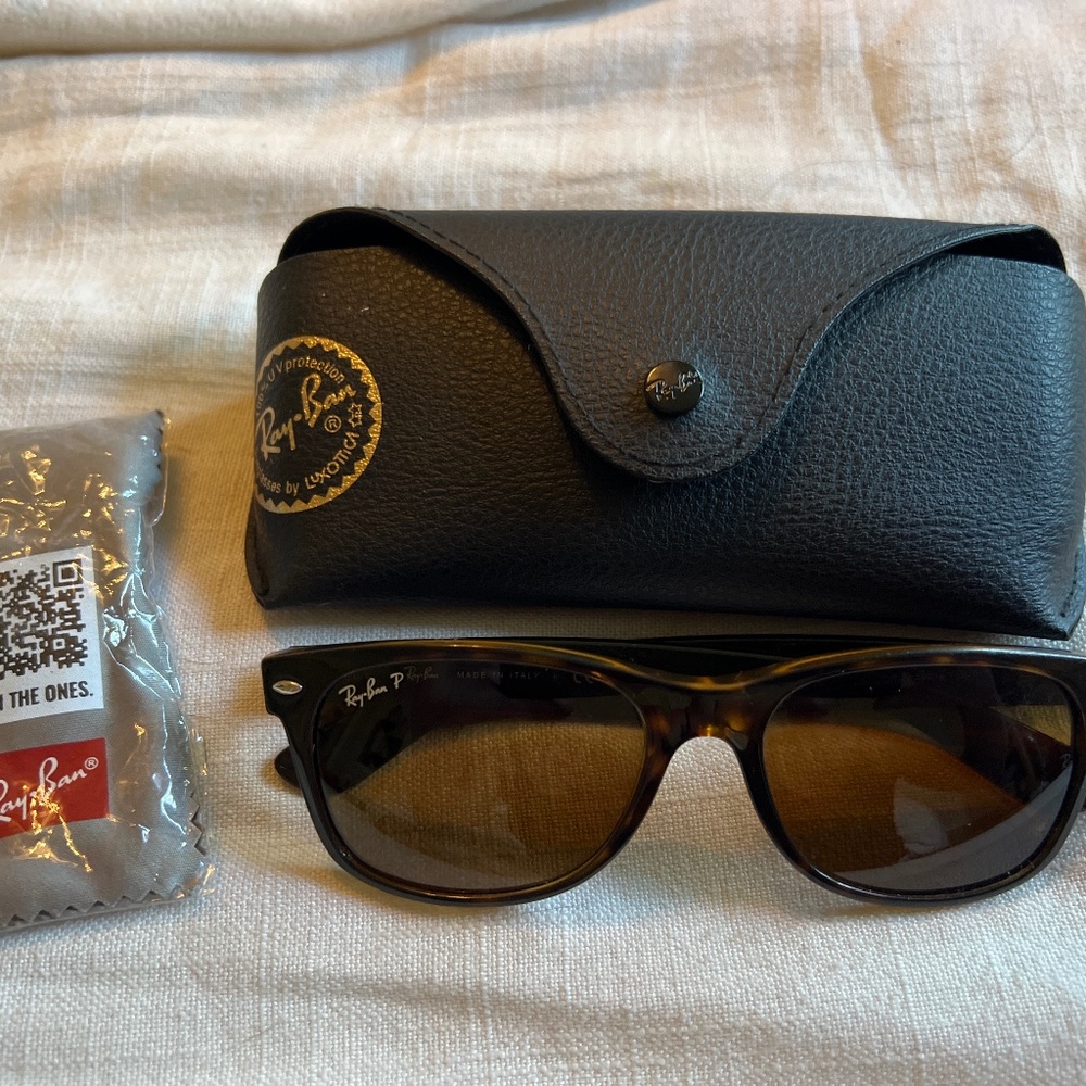 Authentic Polarized Rayban, New Wayfarermodel In … - image 1